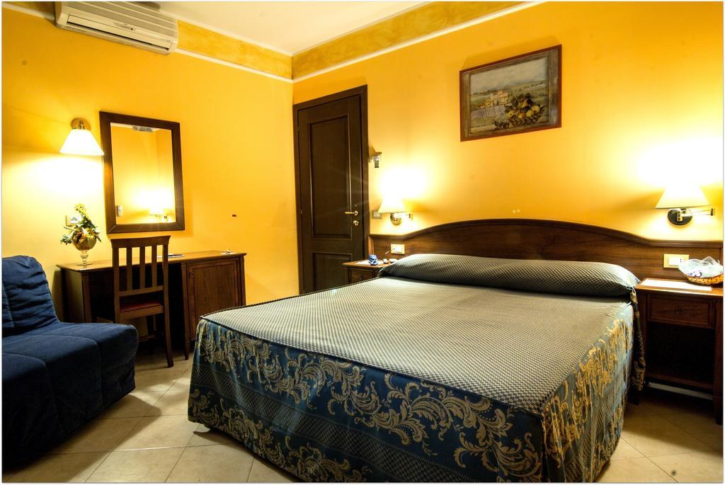 B&B Degli Amici Ciampino Room photo